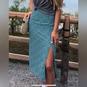 Midi green & white Abercrombie skirt, size XXS petite